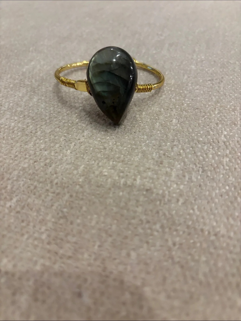 Trendy boutique Gold Wire Agate Teardrop Bracelet - Green
